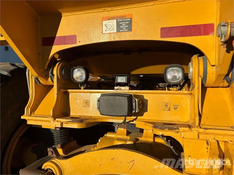 John Deere 410E Camiões articulados