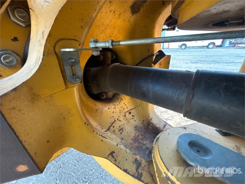John Deere 410E Camiões articulados