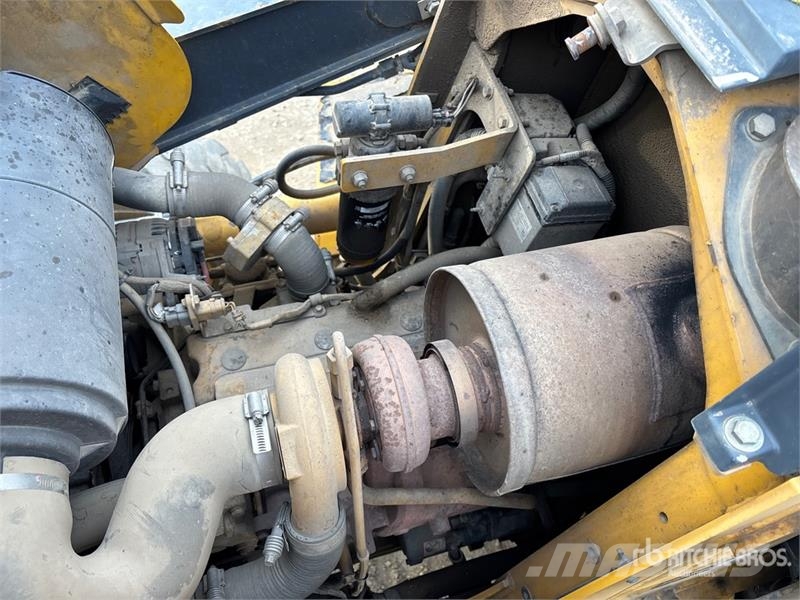 John Deere 410K Kazıcı yükleyiciler - beko loder