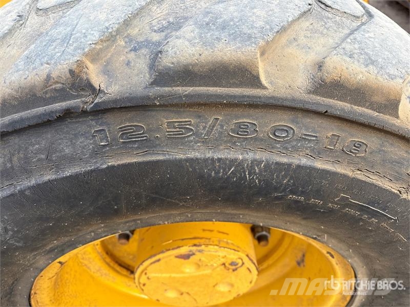 John Deere 410K Kazıcı yükleyiciler - beko loder