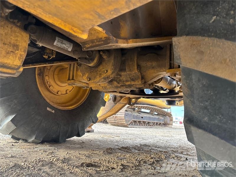 John Deere 410K Kazıcı yükleyiciler - beko loder