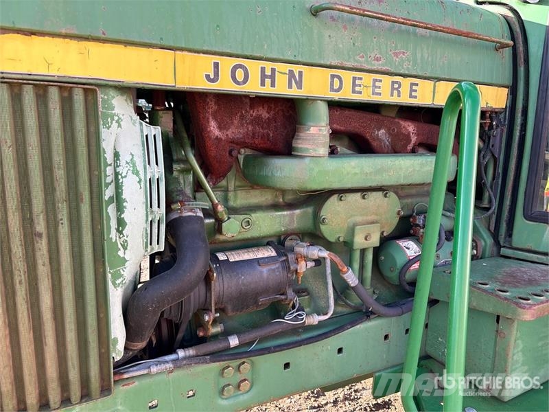 John Deere 4230 2WD Tractor Traktori
