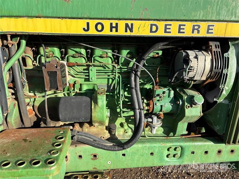 John Deere 4230 2WD Tractor Traktori