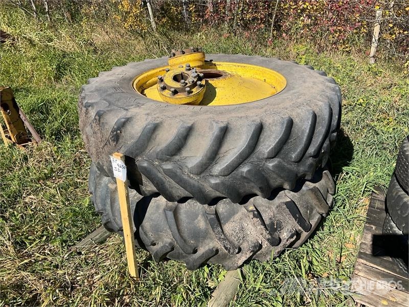 John Deere 4250 Tractors