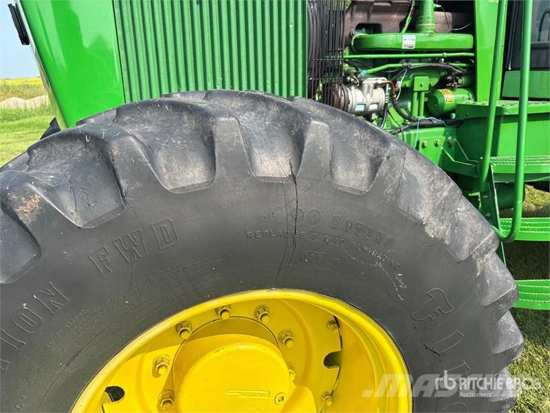 John Deere 4250 4WD Tractor Traktorji