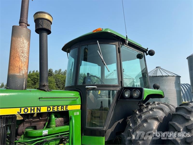 John Deere 4250 4WD Tractor Traktorji