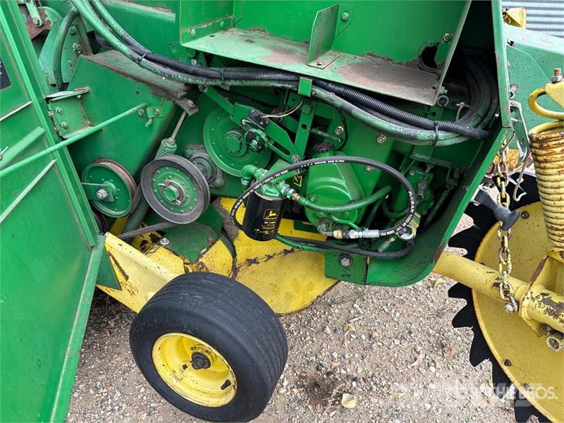 John Deere 435 محزمات مستديرة