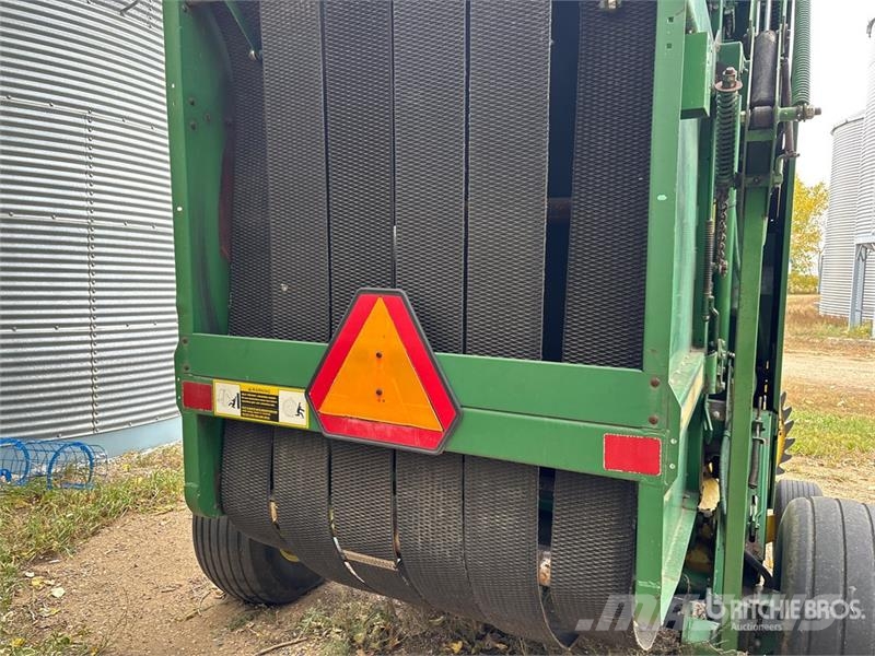 John Deere 435 محزمات مستديرة