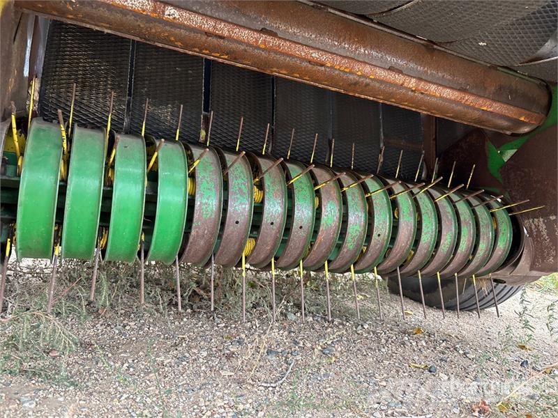 John Deere 435 محزمات مستديرة