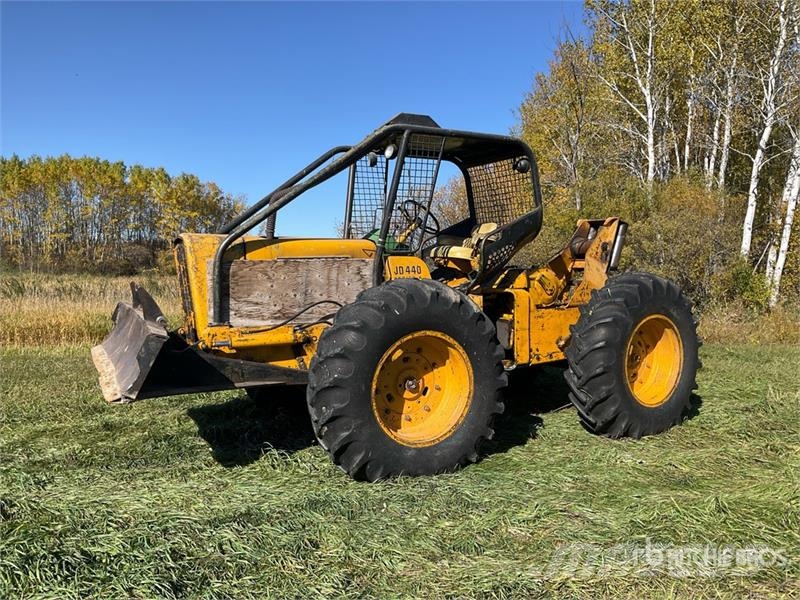 John Deere 440 4x4 Line Series-A Skidder Skideri