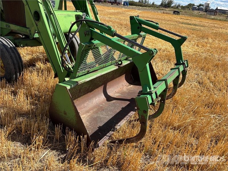 John Deere 4430 Трактори