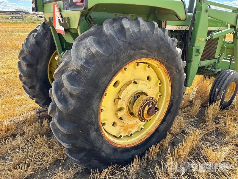 John Deere 4430 Трактори