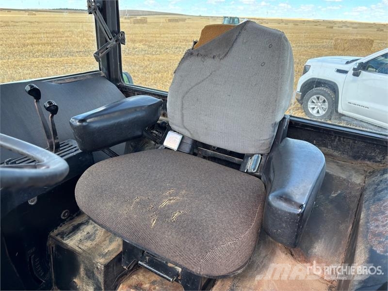 John Deere 4430 Трактори