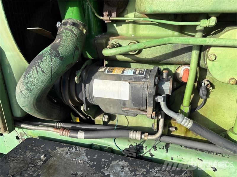 John Deere 4440 Tractors
