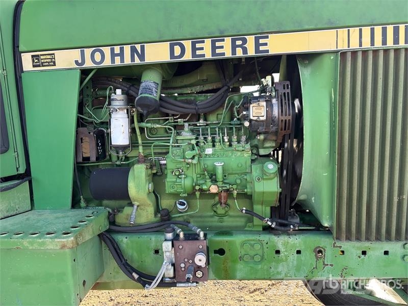 John Deere 4440 Tractors