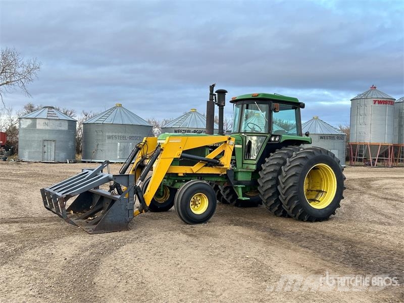 John Deere 4440 Traktori