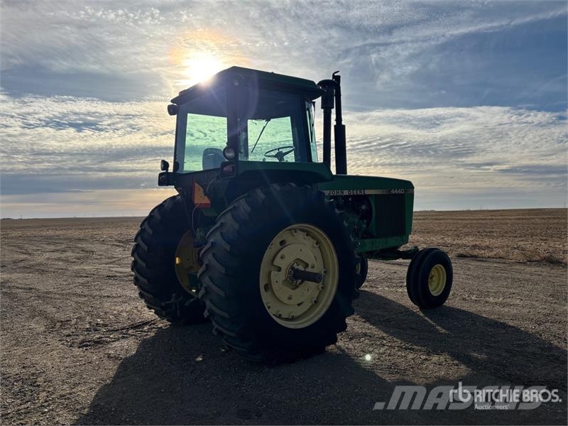 John Deere 4440 Tractors