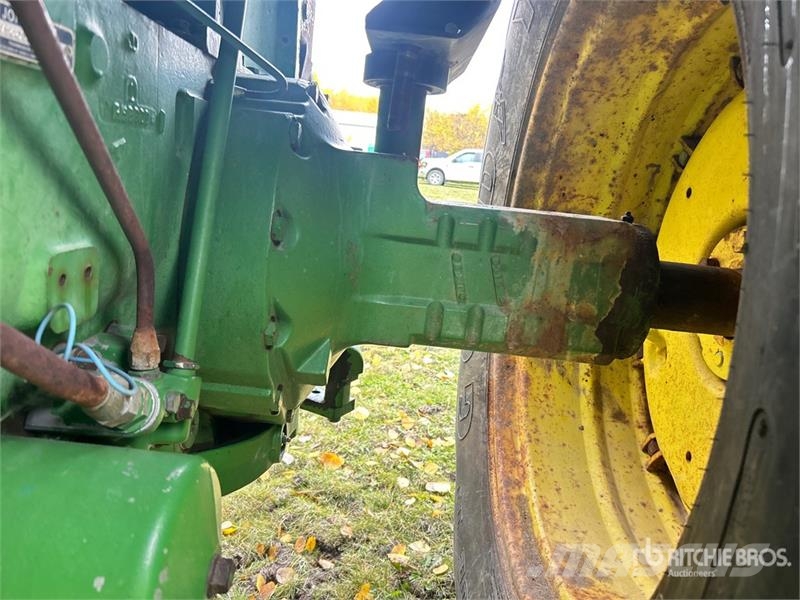 John Deere 4440 Traktorok