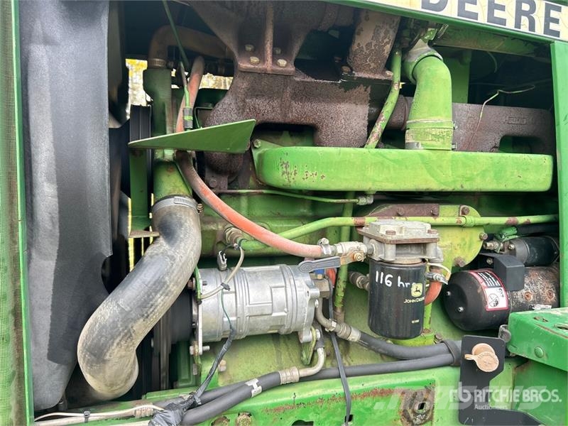 John Deere 4440 Traktorok