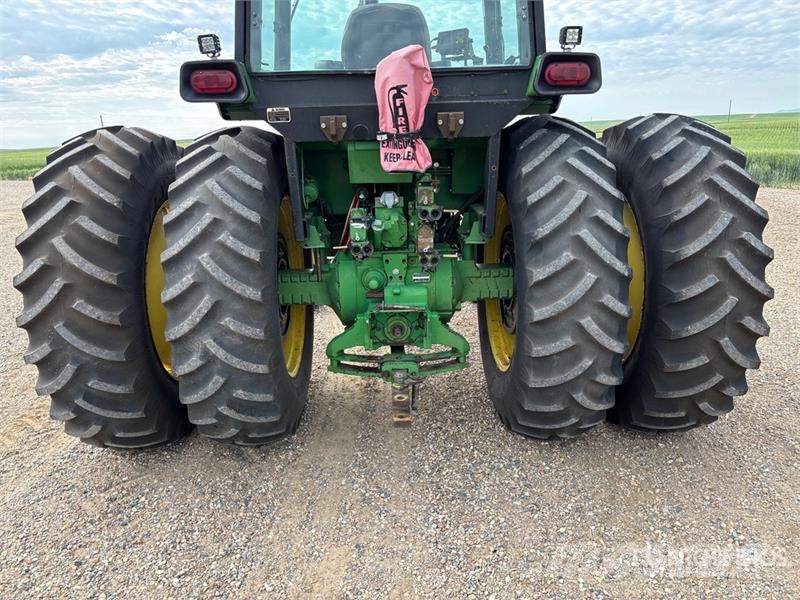 John Deere 4440 Tractors