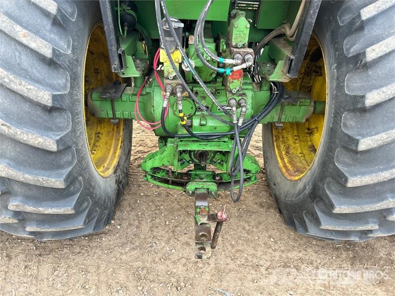 John Deere 4440 Traktori