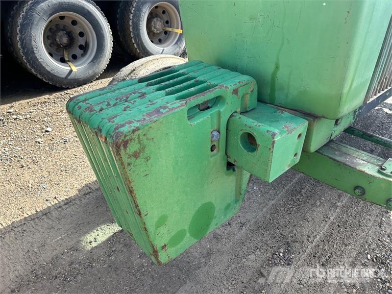 John Deere 4440 Traktorit