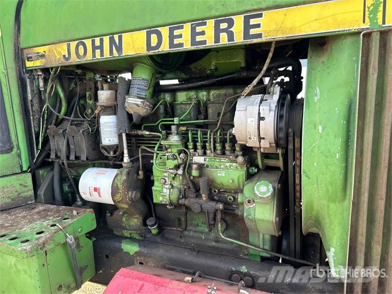 John Deere 4440 Traktorit