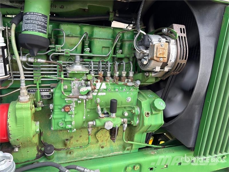 John Deere 4440 Tractors