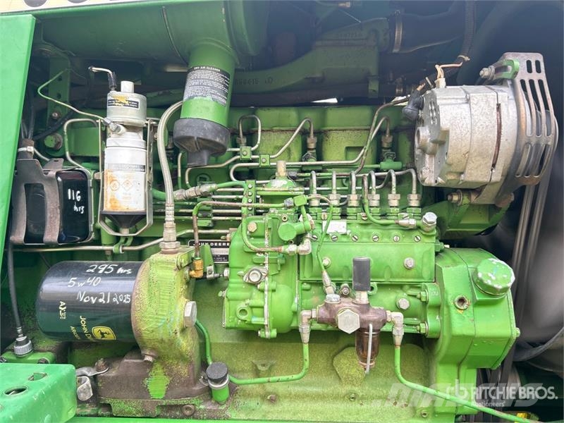 John Deere 4440 Traktorok