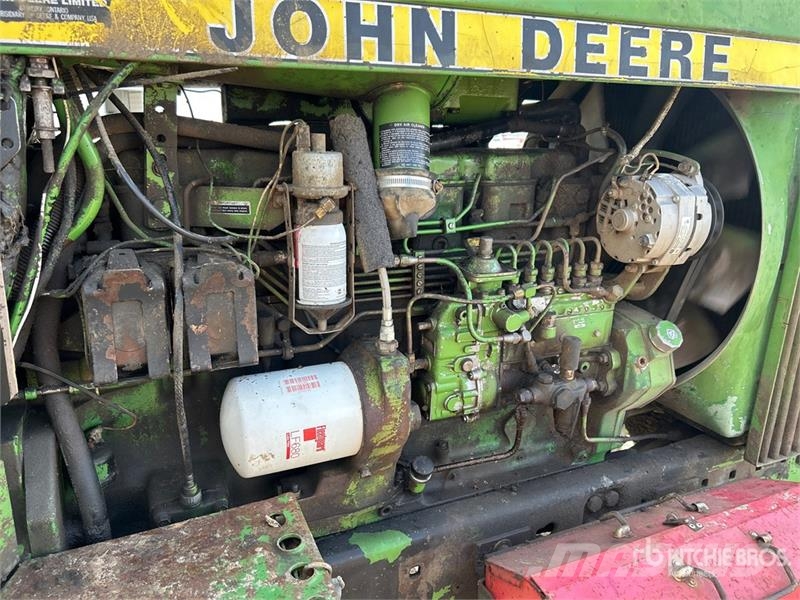 John Deere 4440 Traktorit