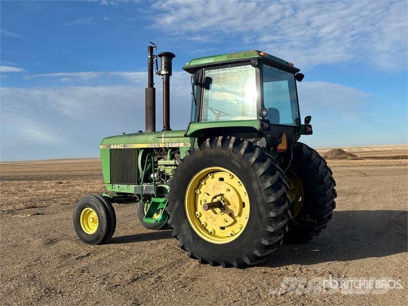 John Deere 4440 Tractors