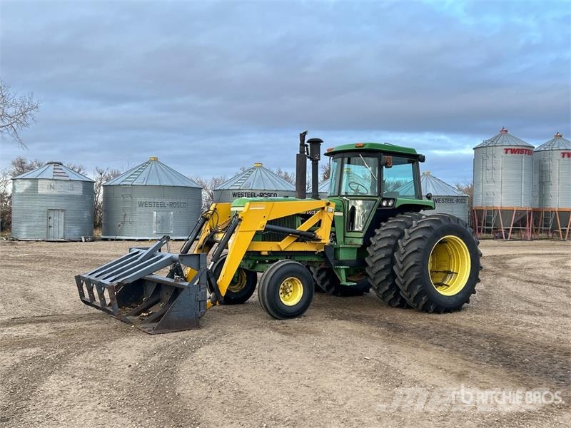 John Deere 4440 Traktori