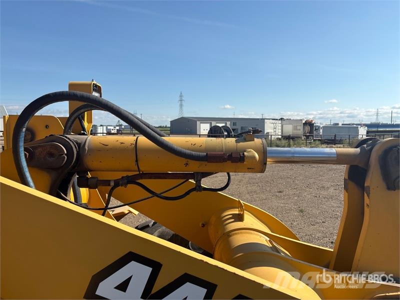 John Deere 444H Cargadoras sobre ruedas