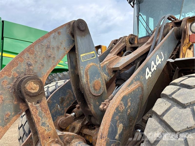 John Deere 444J Utovarivači na točkove