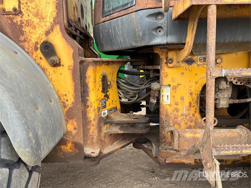 John Deere 444J Utovarivači na točkove