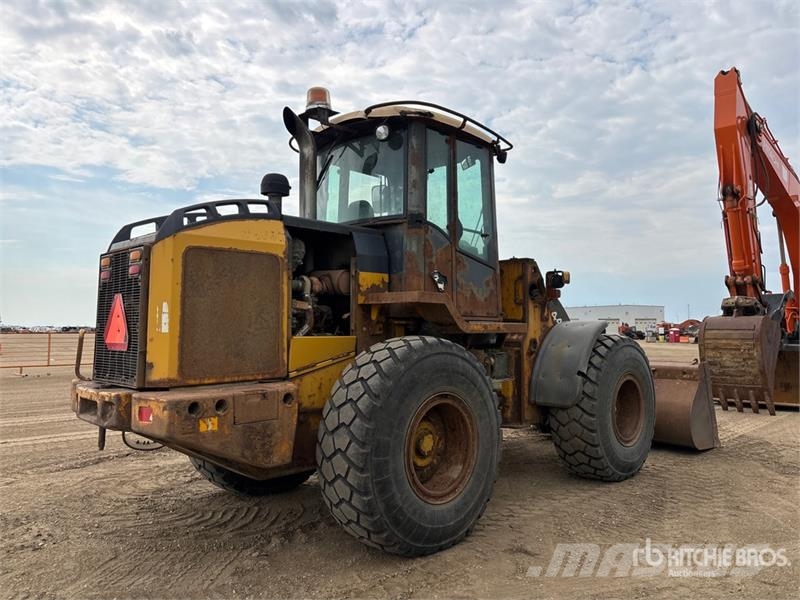John Deere 444J Utovarivači na točkove