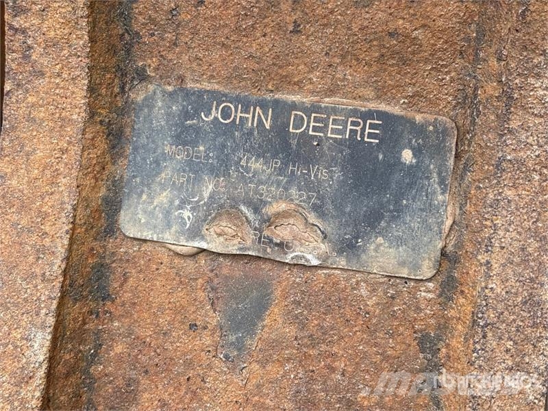 John Deere 444J Utovarivači na točkove