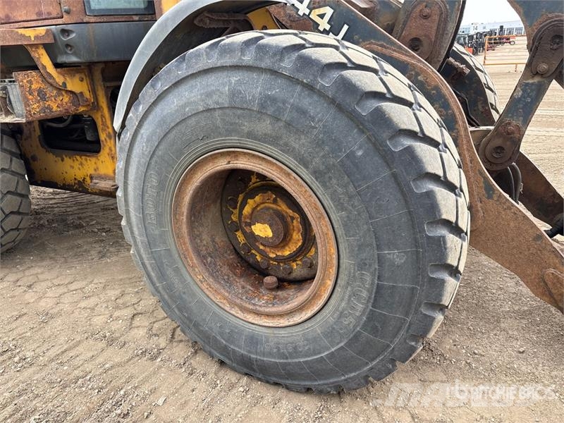 John Deere 444J Utovarivači na točkove