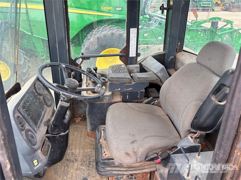 John Deere 444J Utovarivači na točkove