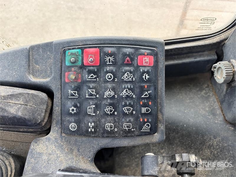 John Deere 444K Wheel Loader Iekrāvēji uz riteņiem