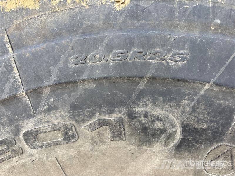 John Deere 444K Wheel Loader Iekrāvēji uz riteņiem