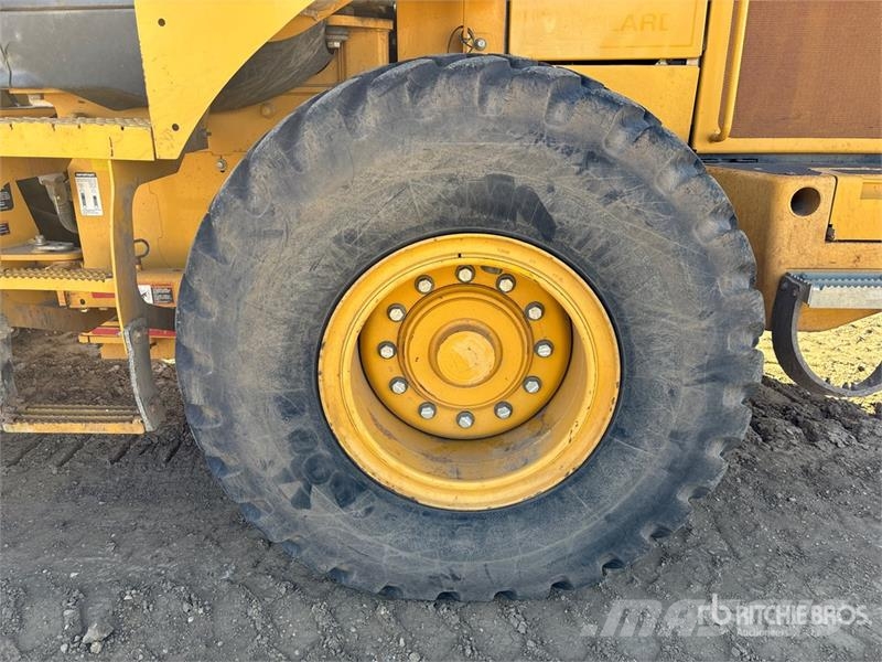 John Deere 444K Wheel Loader Rataslaadurid