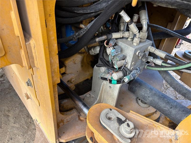 John Deere 444K Wheel Loader Iekrāvēji uz riteņiem