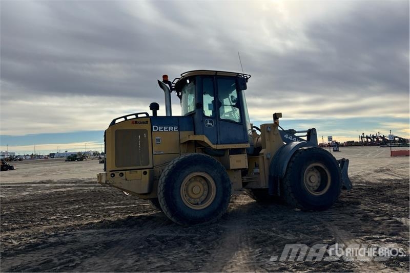 John Deere 444K Wheel Loader Iekrāvēji uz riteņiem