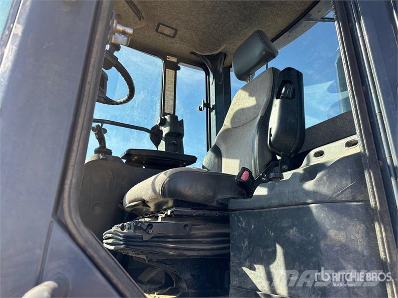 John Deere 444K Wheel Loader Rataslaadurid