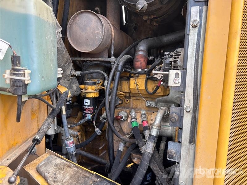 John Deere 444K Wheel Loader Iekrāvēji uz riteņiem