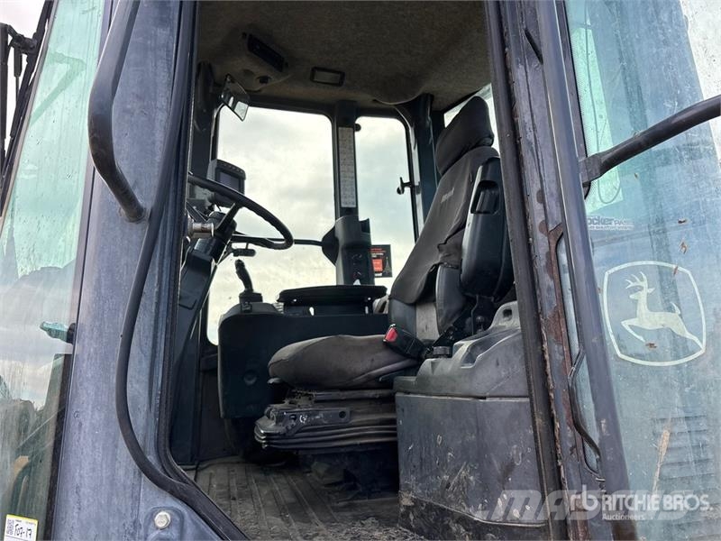 John Deere 444K Wheel Loader Iekrāvēji uz riteņiem