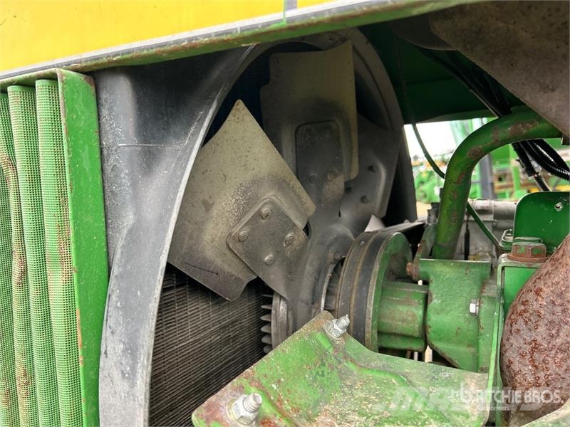 John Deere 4450 4WD Tractor Tractors