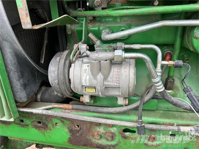 John Deere 4450 4WD Tractor Tractors