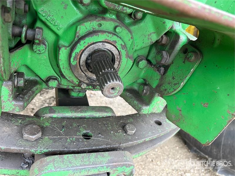 John Deere 4450 4WD Tractor Tractors